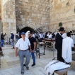 Bij de klaagmuur voor de Bar Mitzwa-viering