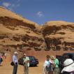 Maar eerst gaan we een tocht door de Wadi Rum maken.