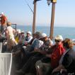 We maken een boottocht over het meer van Galilea
