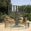 Bij de Knesset staat ook de bekende Menorah