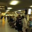 Bij aankomst op Schiphol nemen we afscheid van elkaar