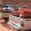Wadi Rum 6 (de jeeps staan klaar voor de safari)